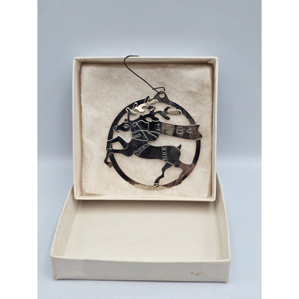Vintage‎ 1984 Reindeer Christmas Ornament Silver Tone OS Silver Good Cutout